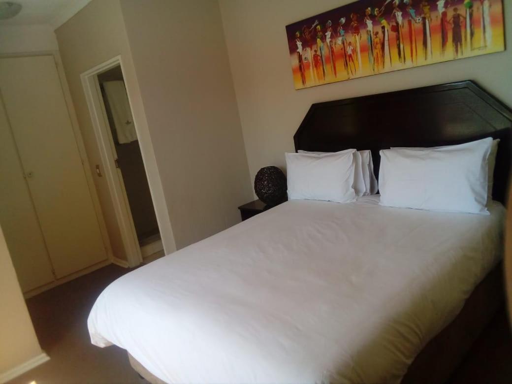 Daisy St -One Bedroom Apartment 约翰内斯堡 外观 照片